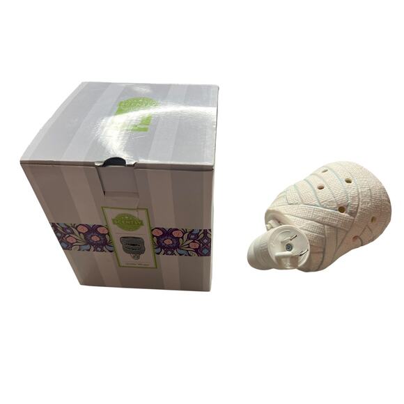 Scentsy Under Wraps White Skeleton Mummy Halloween Horror Plug in Wax Warmer - Picture 6 of 8